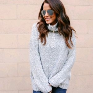 "Big Trek" pocketed pull-over